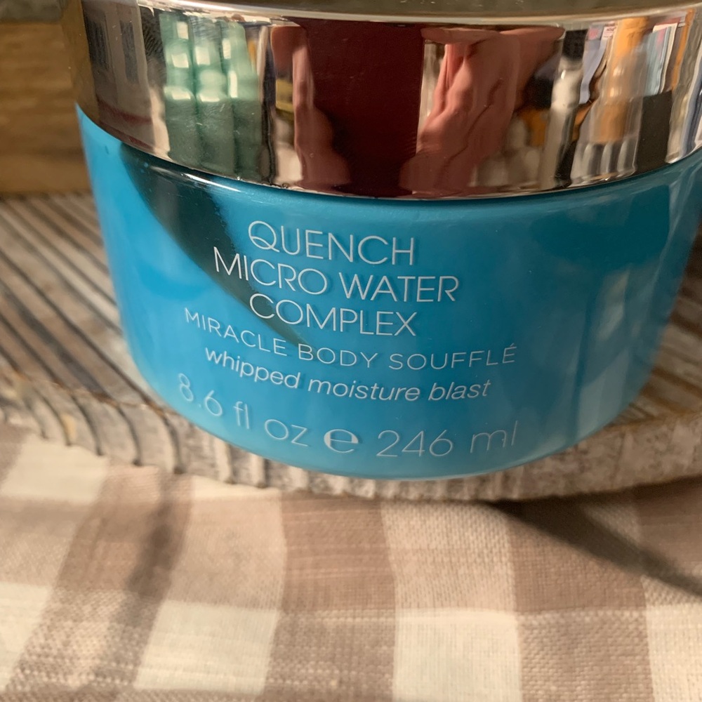 Micro Water Complex Miracle Body Soufflé - Blue